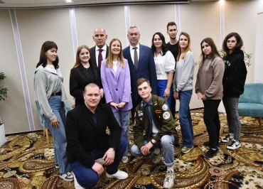 Губернатор Новосибирской области А.А. Травников встретился с лидерами студенческих сообществ ВУЗов г. Новосибирска.